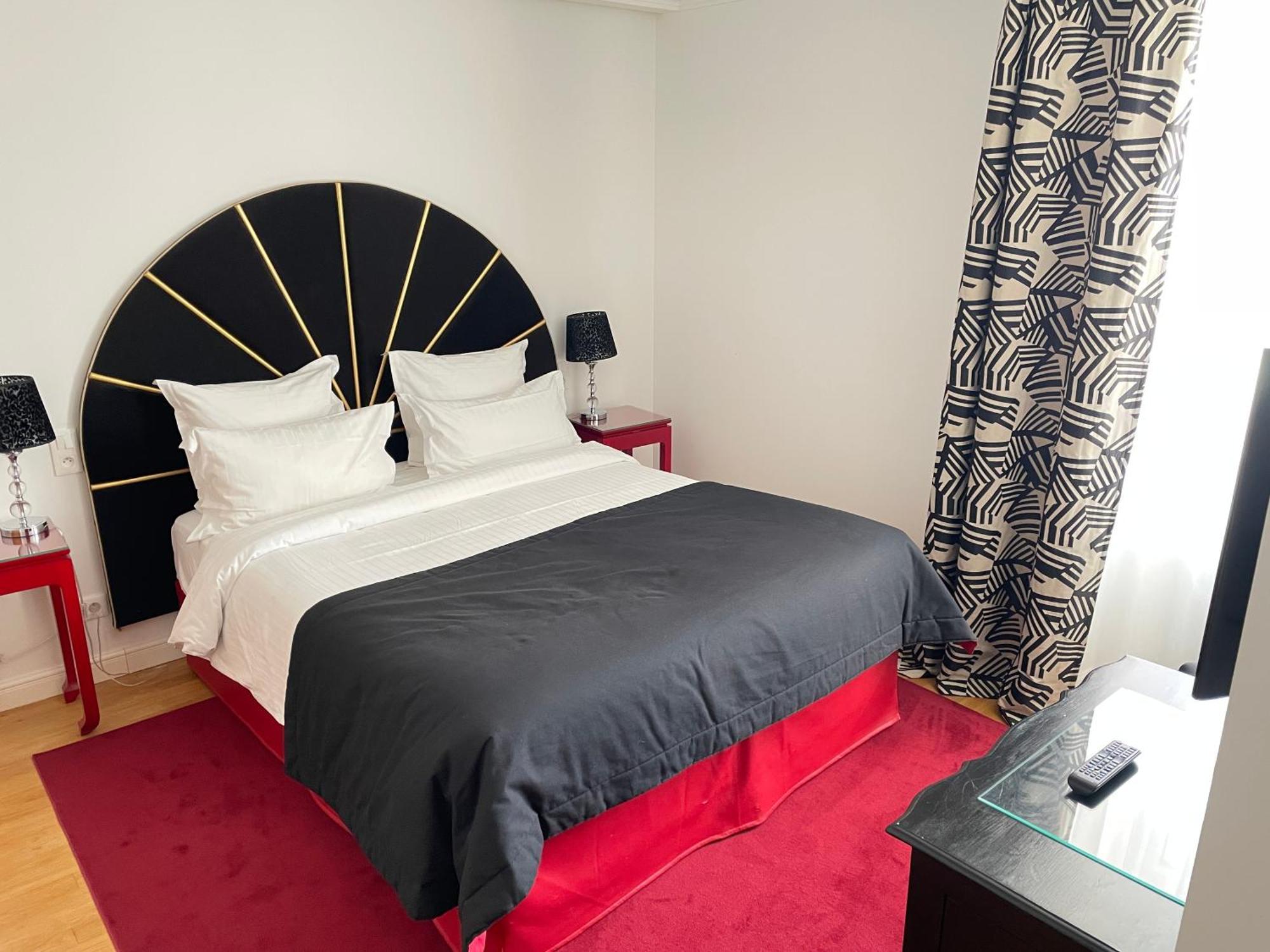 Hotel Victor Hugo Pontorson Luaran gambar