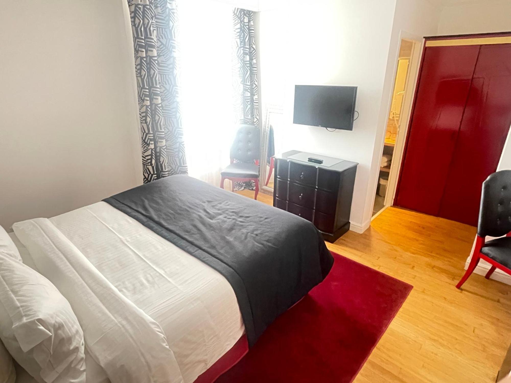 Hotel Victor Hugo Pontorson Luaran gambar